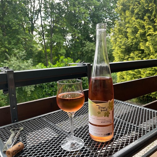 Elsäßer Rosé, leicht, fruchtig und sehr erfrischend. 0.75l